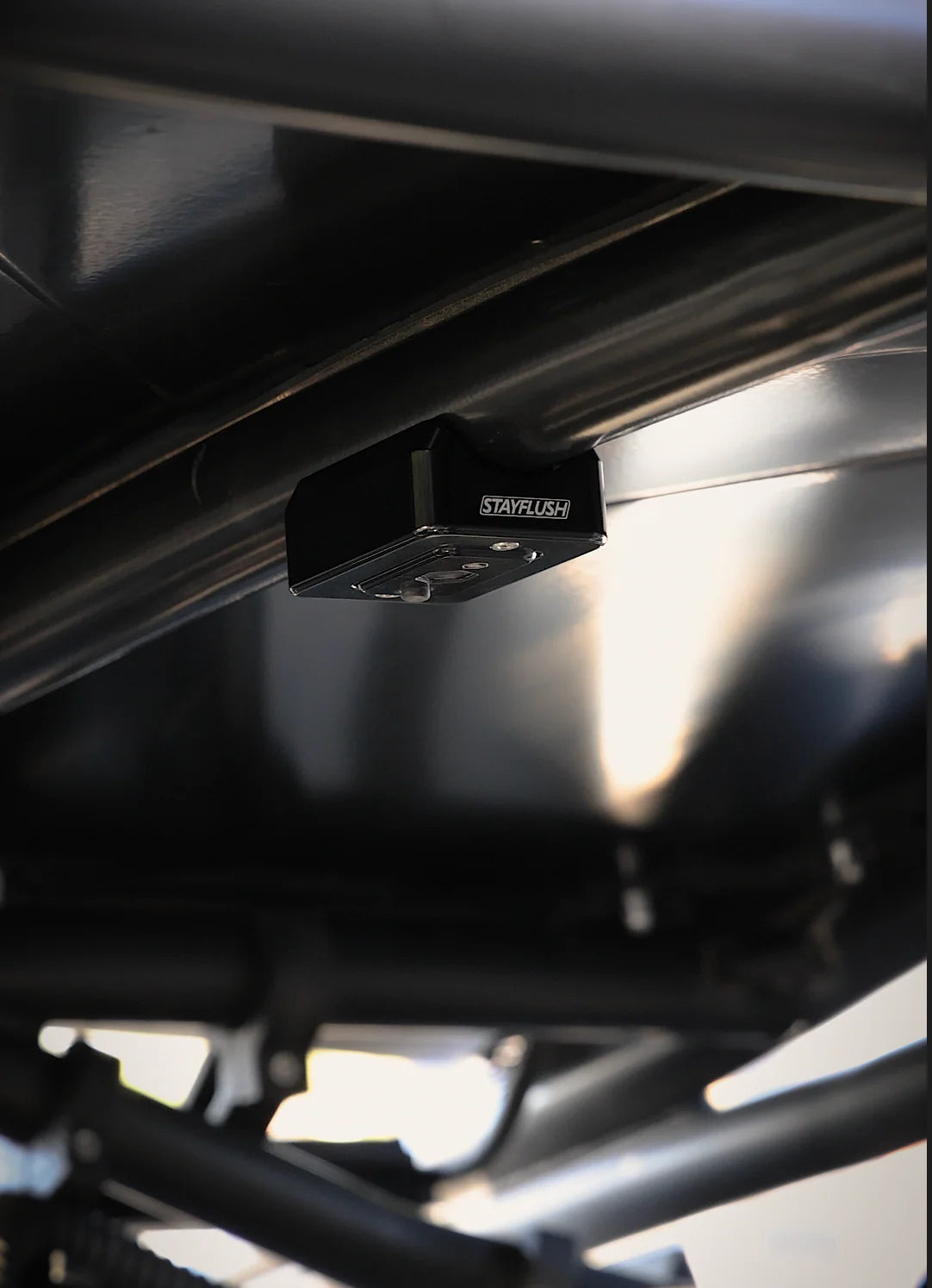*STAYFLUSH - BAJA DOME/ROCK LIGHT MOUNT (UNIVERSAL)