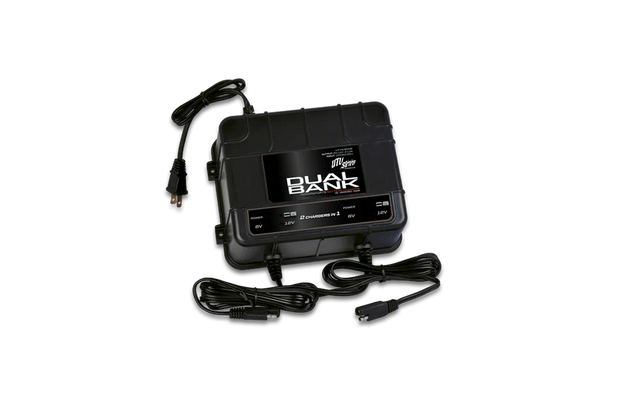 *UTV STEREO - DUAL-BANK BATTERY CHARGER / MAINTAINER